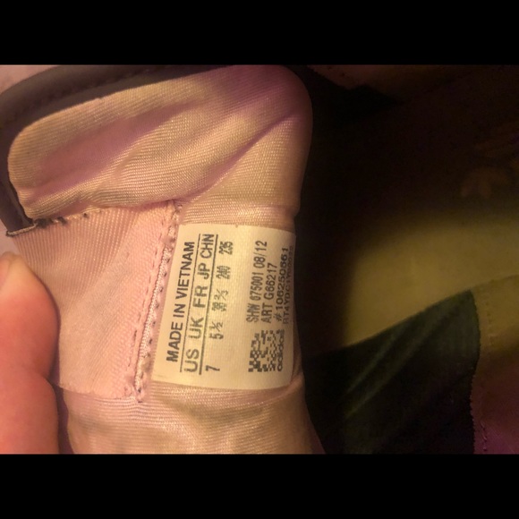 adidas high tops - Picture 2 of 3